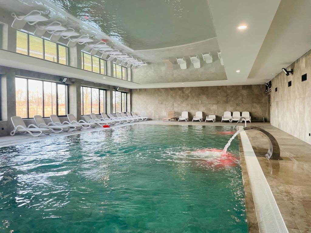 Z Basenem I Sauna *